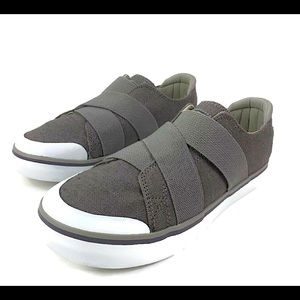 KEEN Elsa III Gore Slip On Canvas Shoe